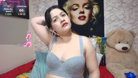 Mariana online show from 11/11/25, 09:26