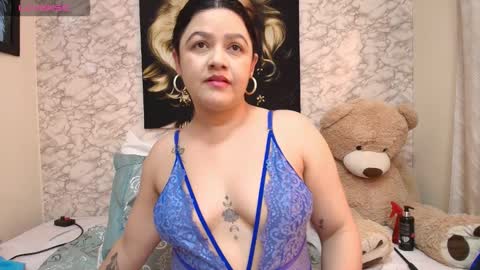 Mariana online show from 11/25/25, 07:14