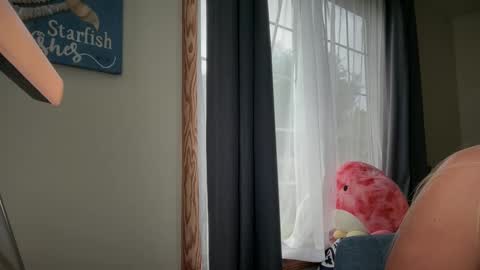 Snapshot of lizpurrxxx chatting on 02/24/25, 11:19 Liz Purr online show from 02/24/25, 11:19