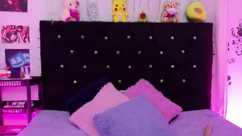 Snapshot of lizz_bela1 chatting on 09/10/25, 09:37 Lizz online show from 09/10/25, 09:37