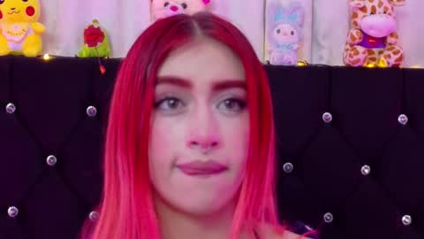 Snapshot of lizz_bela1 chatting on 10/17/25, 10:56 Lizz online show from 10/17/25, 10:56