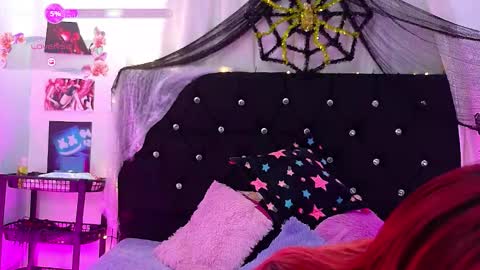 Snapshot of lizz_bela1 chatting on 10/24/25, 09:55 Lizz online show from 10/24/25, 09:55