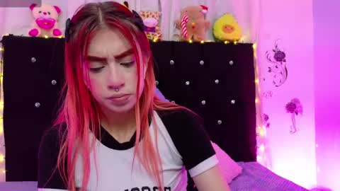 Snapshot of lizz_bela1 chatting on 11/17/25, 10:48 Lizz online show from 11/17/25, 10:48