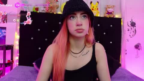 Snapshot of lizz_bela1 chatting on 12/15/25, 11:20 Lizz online show from 12/15/25, 11:20