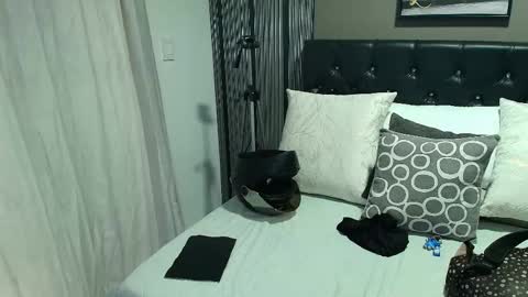 Lizz  online show from 09/10/25, 11:43