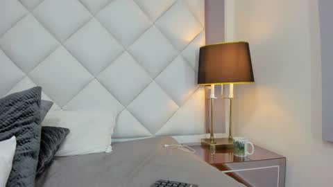 Snapshot of lizzy_axel chatting on 12/20/24, 05:36 Lizzy Axel online show from 12/20/24, 05:36