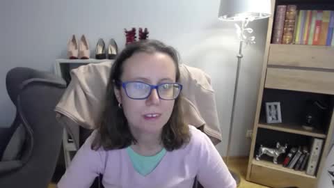 Lizzy online show from 09/18/25, 04:25