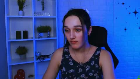 lizzy_sweety_purrr online show from 06/10/26, 09:52