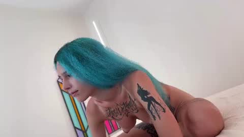 Lizzy Trix online show from 08/05/26, 07:06