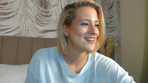 lizzysin online show from 04/17/26, 01:52