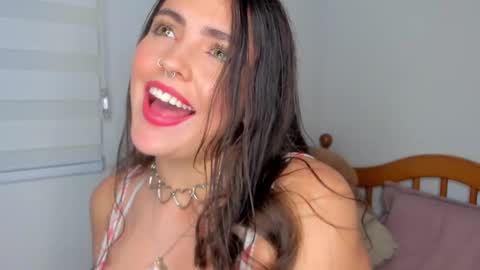 Llanna online show from 02/10/25, 06:09