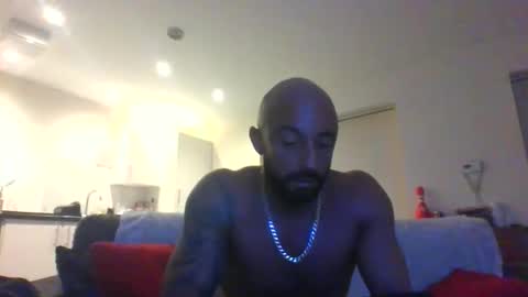 Leon online show from 11/29/25, 06:33