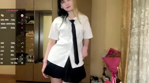 Lana online show from 04/10/26, 09:30