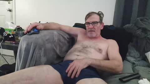 Snapshot of lngdickdaddy chatting on 05/20/26, 06:30 LongDick Daddy online show from 05/20/26, 06:30