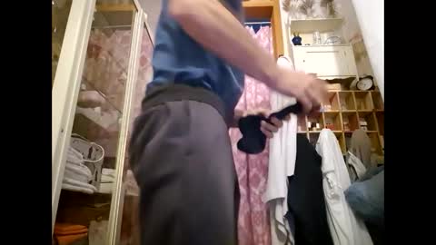 Snapshot of lo82 chatting on 02/26/26, 05:45 Lo82 online show from 02/26/26, 05:45