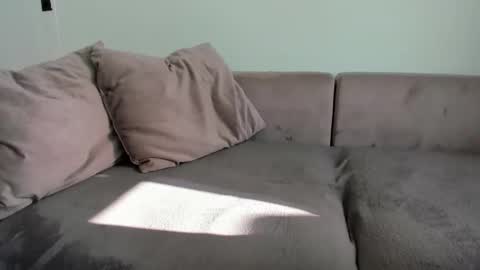 Emi online show from 03/02/26, 05:08