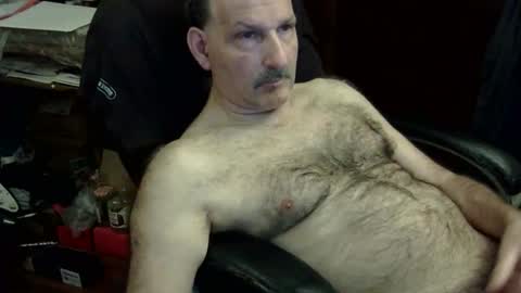 loades182025 online show from 02/05/26, 03:33