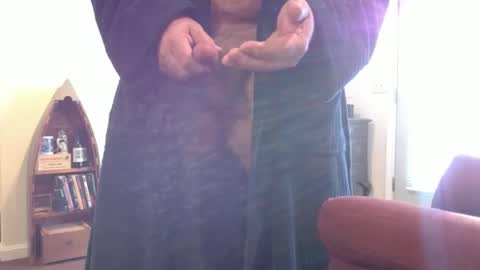 Snapshot of loadmaster1212 chatting on 12/03/25, 01:31 loadmaster1212 online show from 12/03/25, 01:31