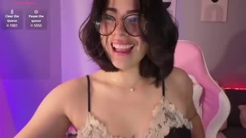 Snapshot of loaluxury chatting on 05/10/26, 02:00 Pamela online show from 05/10/26, 02:00