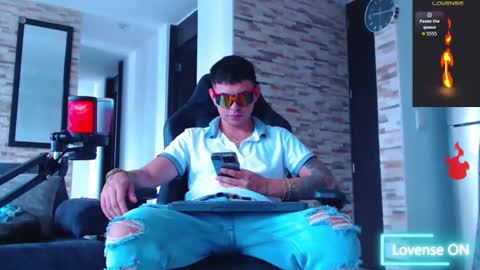 Snapshot of lobito_xxxl chatting on 11/21/25, 07:45 lobito_xxxl online show from 11/21/25, 07:45