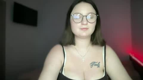 Snapshot of locaalise chatting on 06/13/26, 01:20 locaalise online show from 06/13/26, 01:20
