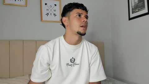Snapshot of logan_9_ chatting on 05/16/26, 04:42 logan online show from 05/16/26, 04:42