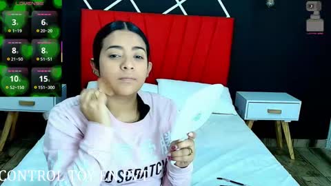 Logan and Chloe online show from 12/02/25, 11:48