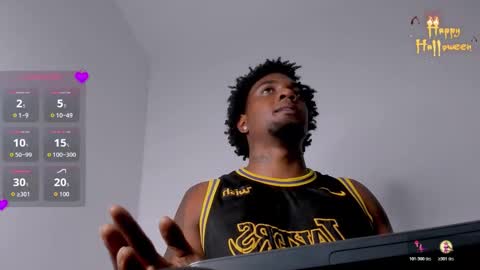 Snapshot of logan_drakex chatting on 11/03/25, 07:48 LOGAN DRAKE online show from 11/03/25, 07:48