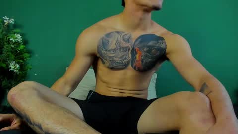 logan_griffin online show from 10/07/25, 04:09