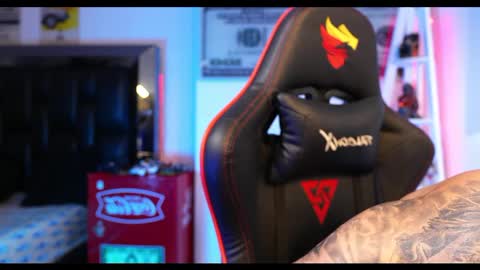 logan_hugh8 online show from 03/03/25, 06:12