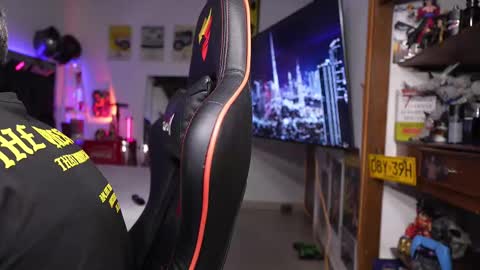 logan_hugh8 online show from 03/14/26, 03:45