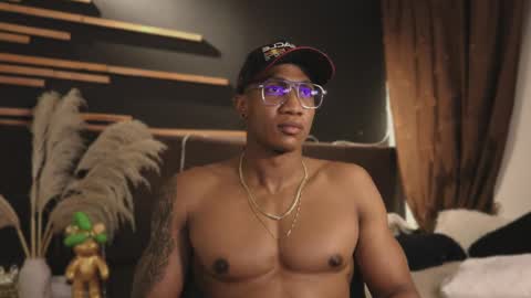 logan_varela online show from 01/31/25, 11:45