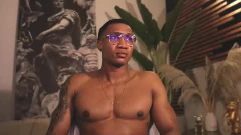 logan_varela online show from 02/12/25, 07:13