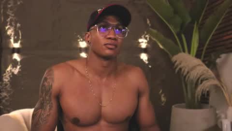 logan_varela online show from 02/18/25, 11:41