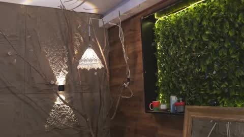 logan_varela online show from 09/17/25, 12:51