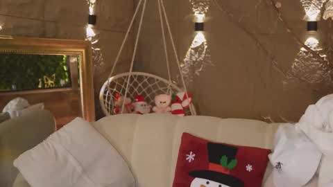 logan_varela online show from 11/30/25, 02:15