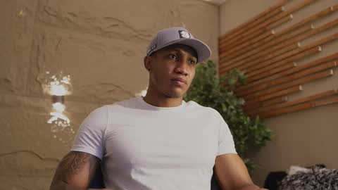 logan_varela online show from 01/11/26, 02:33