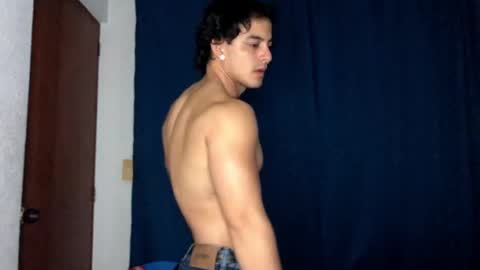 Snapshot of logan_x3 chatting on 03/10/25, 06:59 Logan online show from 03/10/25, 06:59