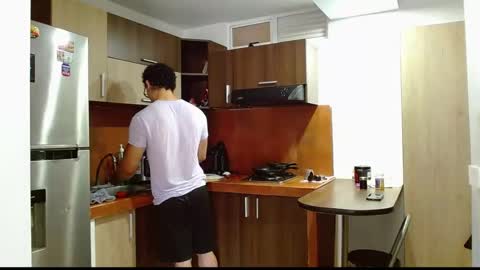 Snapshot of loganandrwz chatting on 02/19/26, 07:10 Loganandrwz online show from 02/19/26, 07:10