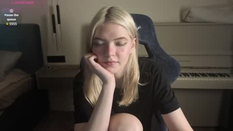 Snapshot of logandrive chatting on 07/16/26, 04:57 Logan and Katana online show from 07/16/26, 04:57