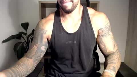 Snapshot of loganhod chatting on 05/15/26, 05:03 Logan Wolfp online show from 05/15/26, 05:03