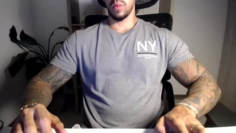 Snapshot of loganhod chatting on 06/14/26, 02:24 Logan Wolfp online show from 06/14/26, 02:24