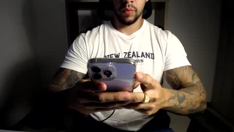 Logan Wolfp online show from 07/25/26, 11:35