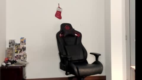 Snapshot of logannick chatting on 01/03/25, 08:10 Logan online show from 01/03/25, 08:10