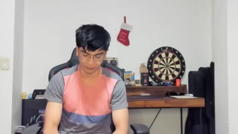 Snapshot of logannick chatting on 03/10/25, 07:42 Logan online show from 03/10/25, 07:42