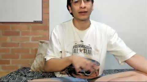 Snapshot of logannick chatting on 06/20/26, 07:44 Logan online show from 06/20/26, 07:44