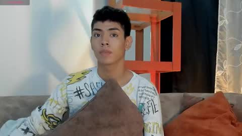 logantwink18 online show from 02/07/26, 01:59