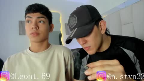 logantwink18 online show from 04/07/26, 01:33