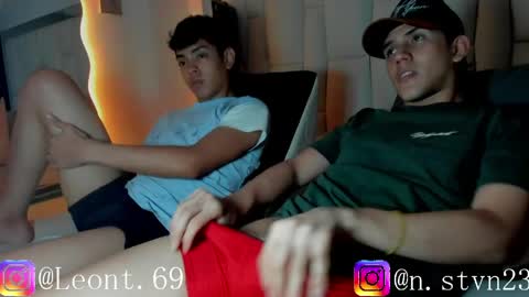 logantwink18 online show from 04/12/26, 01:10