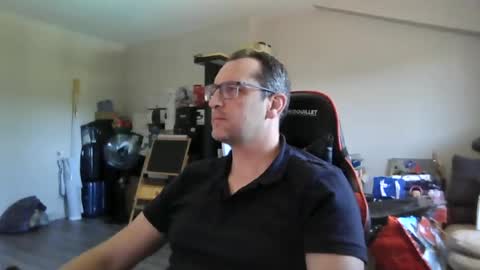 Snapshot of loic31_31 chatting on 06/13/26, 12:47 loic31 online show from 06/13/26, 12:47